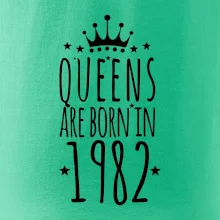 Queens are born in 1982