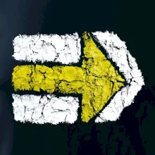 Párová turistická značka žlutá Párová turistická značka žlutá