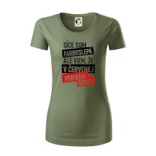 Síce som farboslepá, ale viem, že v červenej vyzerám dobre