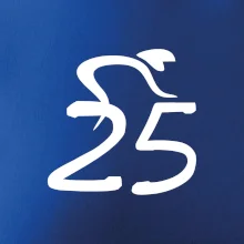 Cyklista oslavuje dvadsaťpäťku (25)