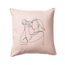 Fotografka stojaca jedným ťahom