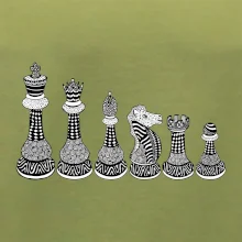 Šachové figúrky v rade - kreslené