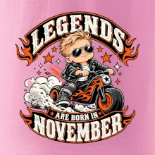 Legendy se rodí v listopadu malý motorkář na odrážedle