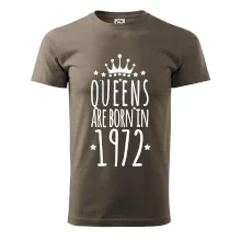 Queens are born in 1972