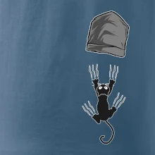 Mačka vypadla z vrecka