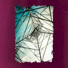 Farebné nebo - stožiare vysokého napätia