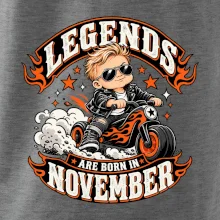 Legendy se rodí v listopadu malý motorkář na odrážedle