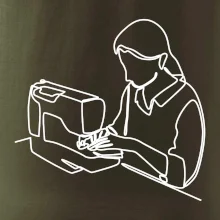 Krajčírka a šijací stroj jedným ťahom