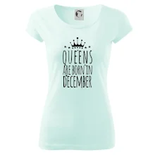 Queens are born in December