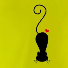 Zamilovaná mačka ležiaca