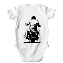 Motorkář na zádech - chopper