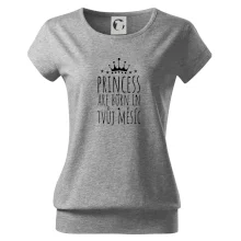 Princesses are born in (Vlastný nápis mesiac narodenia)