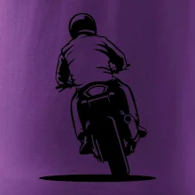 Motorkář na zádech - silnice