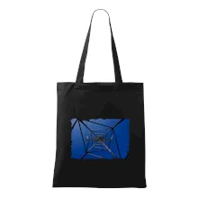 Stožiar vysokého napätia zospodu