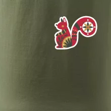Folklór na prsníku veverička