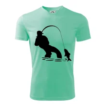 Rybár ťahajúce rybu