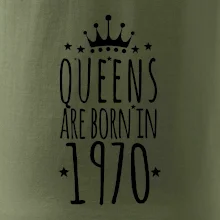 Queens are born in 1970