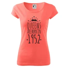 Queens are born in 1952