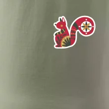 Folklór na prsníku veverička