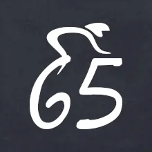 Cyklista oslavuje šesťdesiatpäťku (65)