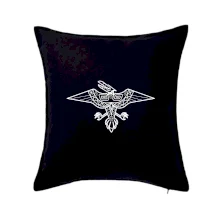 Mayovia - zvieratá orol