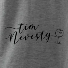 Tím nevesty červené víno