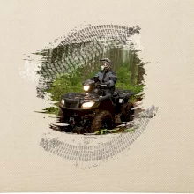 ATV štvorkolka v lese ATV štvorkolka v lese