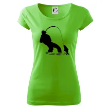 Rybár ťahajúce rybu