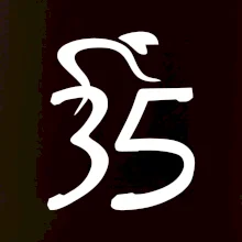 Cyklista oslavuje tridsaťpäťku (35)