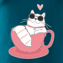 Hustá mačka v hrnčeku