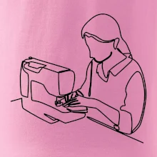 Krajčírka a šijací stroj jedným ťahom