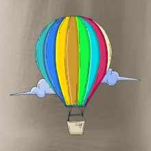 Teplovzdušný balón v oblakoch