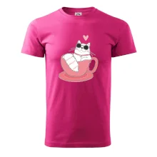 Hustá mačka v hrnčeku