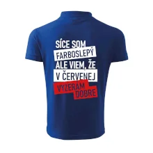 Síce som farboslepý, ale viem, že v červenej vyzerám dobre