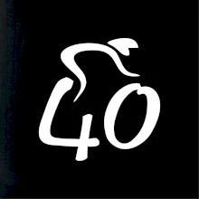 Cyklista oslavuje štyridsiatku (40)