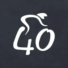 Cyklista oslavuje štyridsiatku (40)