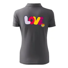 Love nápis s kvetinou