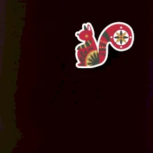 Folklór na prsníku veverička