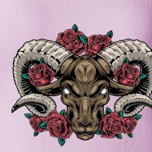 Hlava barana s ružami