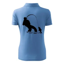 Rybár ťahajúce rybu