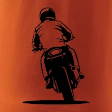 Motorkář na zádech - silnice