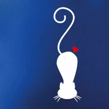 Zamilovaná mačka ležiaca