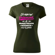 Je ťažké byť princezná riaditeľka Je ťažké byť princezná riaditeľka