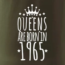 Queens are born in 1965