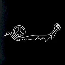 Päsť a symbol mieru