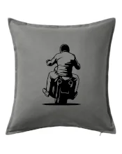 Motorkář na zádech - chopper