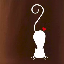 Zamilovaná mačka ležiaca