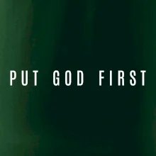 Put God first slabý nápis