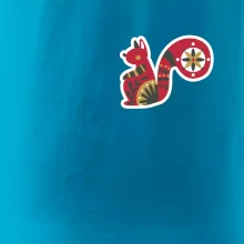 Folklór na prsníku veverička