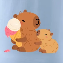 Kapybara so zmrzlinou